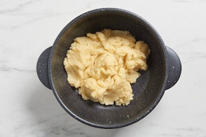 Preparazione Torta di compleanno particolare  - Fase 7