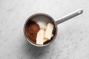 Preparazione Torta salame di cioccolato  - Fase 1