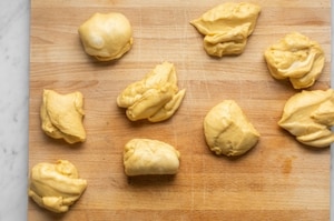 Preparazione Mini colombe pasquali - Fase 3