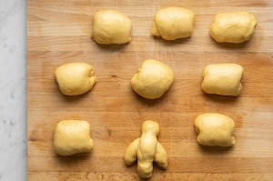 Preparazione Mini colombe pasquali - Fase 4