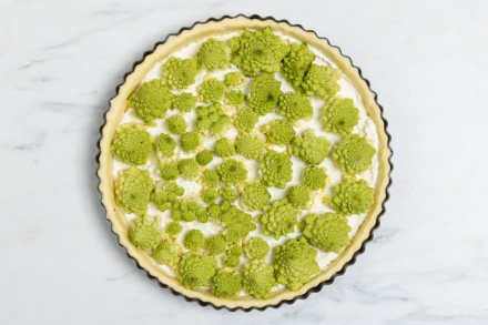 Preparazione Torta salata con broccolo romanesco - Fase 6 Preparazione Torta salata con broccolo romanesco - Fase 6