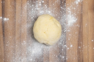 Preparazione Torta salata con broccolo romanesco - Fase 2