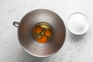 Preparazione Torta versata alla ricotta e gocce di cioccolato - Fase 1