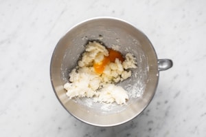 Preparazione Biscotti uovo di Pasqua con crema pasticciera - Fase 2