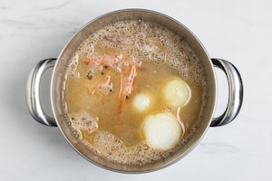 Preparazione Brodo di gamberi - Fase 3