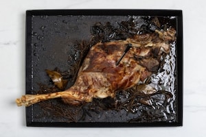 Preparazione Cosciotto di agnello al forno - Fase 4