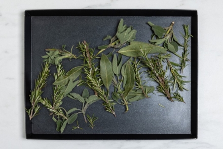 Preparazione Cosciotto di agnello al forno - Fase 2 Preparazione Cosciotto di agnello al forno - Fase 2