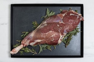 Preparazione Cosciotto di agnello al forno - Fase 2