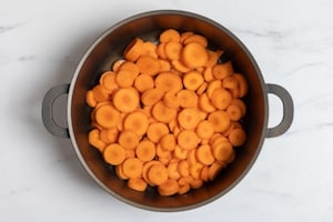 Preparazione Risotto con carote e blue cheese - Fase 1