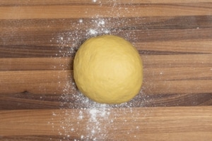 Preparazione Strudel al cavolo viola, mele e formaggio - Fase 1