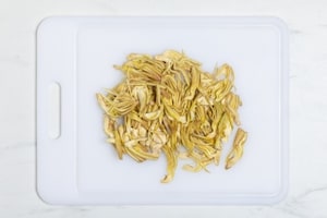 Preparazione Torta salata carciofi, ricotta e provolone - Fase 1