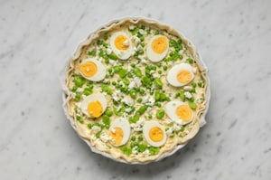 Preparazione Torta salata di Pasqua con uova - Fase 4