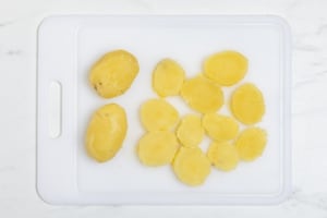 Preparazione Torta salata patate e gorgonzola - Fase 1