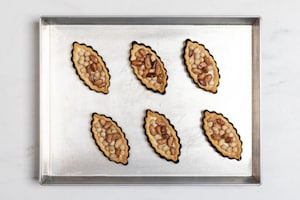 Preparazione Barchette salate di pasta brisée - Fase 4