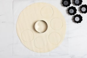 Preparazione Cestini salati di pasta brisée - Fase 1