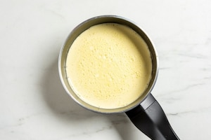 Preparazione Flan parisien al cioccolato - Fase 2