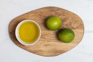 Preparazione Insalata di mela verde, ananas e valeriana - Fase 1