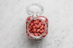 Preparazione Liquore alle fragole - Fase 2