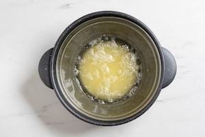 Preparazione Meringata alle fragole - Fase 1