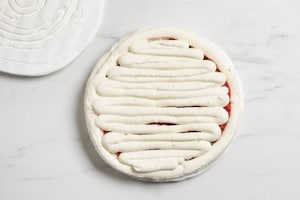 Preparazione Meringata alle fragole - Fase 10