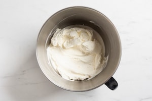 Preparazione Meringata alle fragole - Fase 8