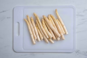 Preparazione Risotto con asparagi bianchi - Fase 1