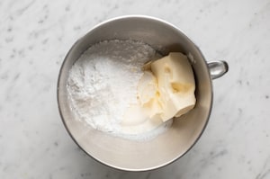 Preparazione Torta scenografica con le fragole - Fase 2