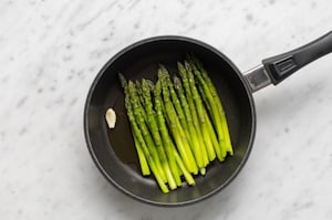 Preparazione Asparagi con feta - Fase 2