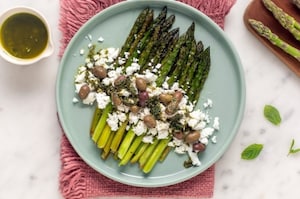Preparazione Asparagi con feta - Fase 3