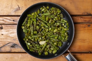 Preparazione Asparagi in padella light  - Fase 3