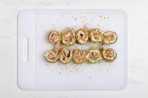 Preparazione Involtini di zucchine fritte - Fase 4