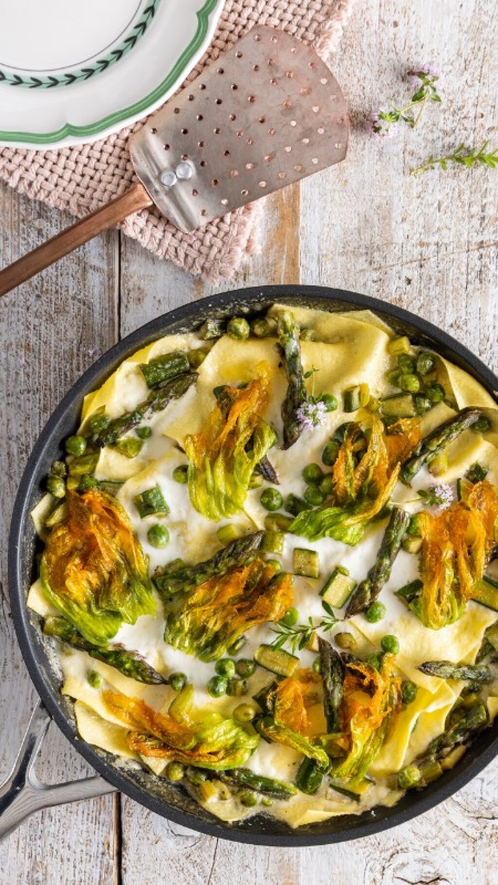 Ricetta Lasagne vegetariane in padella con verdure e squacquerone ...