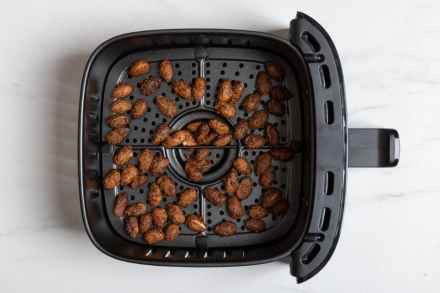 Preparazione Mandorle speziate - Fase 4 Preparazione Mandorle speziate - Fase 4