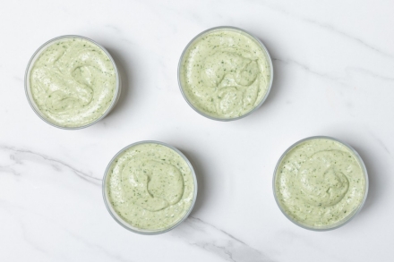 Preparazione Cheesecake nel bicchiere con squacquerone e peperoni arrostiti - Fase 7 Preparazione Cheesecake nel bicchiere con squacquerone e peperoni arrostiti - Fase 7