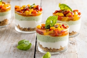 Preparazione Cheesecake nel bicchiere con squacquerone e peperoni arrostiti - Fase 8