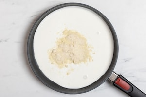 Preparazione Pasta panna e parmigiano  - Fase 1