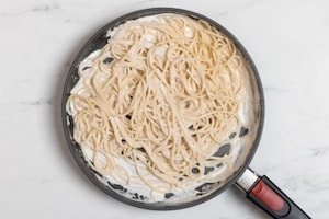 Preparazione Pasta panna e parmigiano  - Fase 2