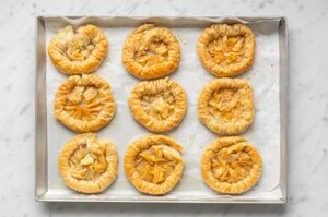 Preparazione Cestini di pasta fillo al cioccolato e lamponi - Fase 4