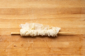 Preparazione Cestini di pasta fillo al cioccolato e lamponi - Fase 2