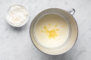 Preparazione Ciambella alle ciliegie - Fase 1