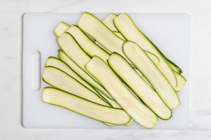 Preparazione Zucchine marinate crude - Fase 1