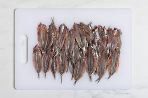 Preparazione Alici fritte - Fase 1