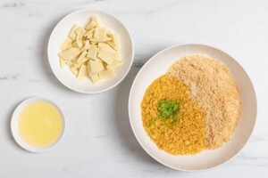 Preparazione Bavarese allo yogurt con base croccante - Fase 3