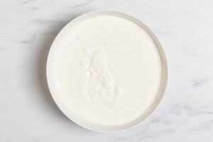 Preparazione Bavarese allo yogurt con base croccante - Fase 5