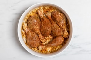 Preparazione Cosce di pollo speziate in friggitrice ad aria - Fase 2