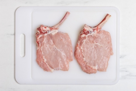 Preparazione Cotoletta alla milanese - Fase 1 Preparazione Cotoletta alla milanese - Fase 1
