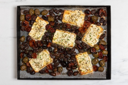 Preparazione Feta speziata al forno - Fase 2 Preparazione Feta speziata al forno - Fase 2