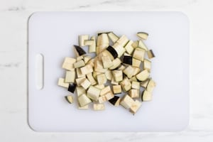 Preparazione Pasta con melanzane e pomodorini - Fase 1