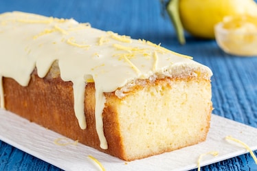 Plumcake al limone, marmellata e cioccolato bianco