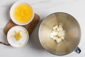 Preparazione Plumcake al limone, marmellata e cioccolato bianco - Fase 1